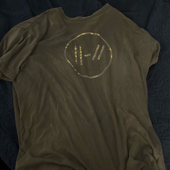 Twenty One Pilots Grey Shirt - Picture 1 of 4